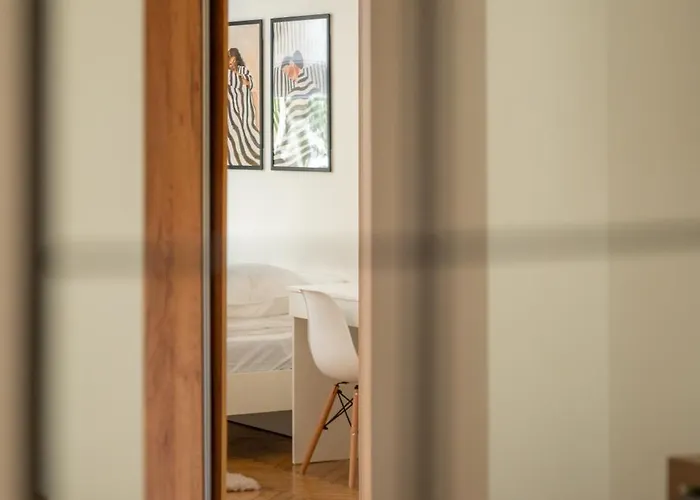 Sea - Family & Friends